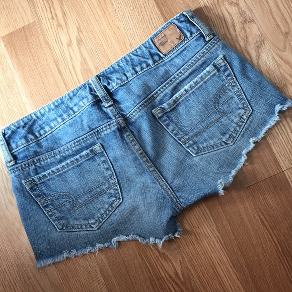 Shorts - Picture 3 of 3